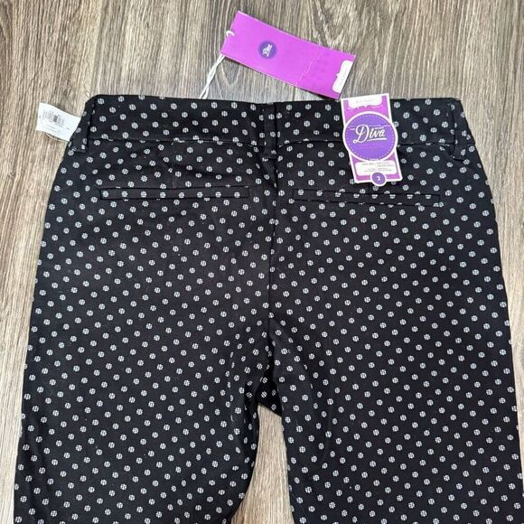 New Old Navy The Diva two way stretch Dress Pants - Picture 4 of 5